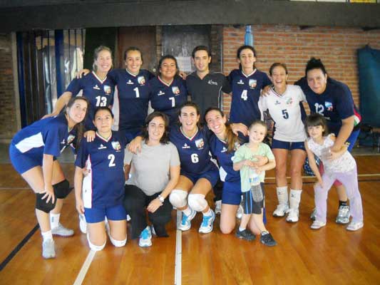 Equipo Femenino de Voley del Zazpirak Bat (fotoEE)