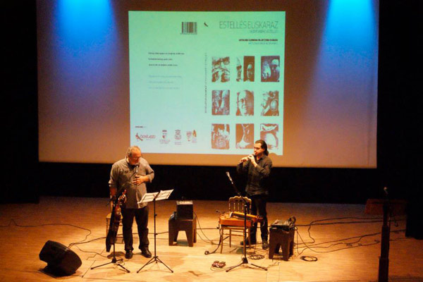 La música también formó parte de la presentación de la obra "Estellés euskaraz", junto al euskera y el valenciano (foto AjuntamentGodella)