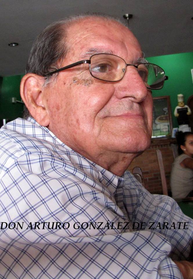 Arturo González de Zárate falleció el 8 de febrero de 2014 en Valencia, Venezuela.