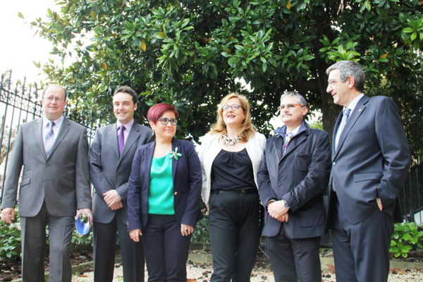 At the center of the image, Mari Jose Olaziregi and Aizpea Goenaga from the Etxepare Institute along with Asier Vallejo of the Basque Government and some of the Chair incumbents, including Pedro Oiarzabal, second from the right (photoEtxepare)