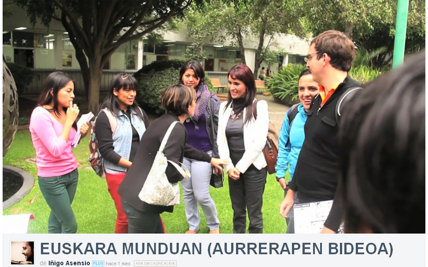 Una imagen del trailer de presentación del documental, con la profesora de euskera Gurutzne Etxeberria hablando con sus alumnos en México