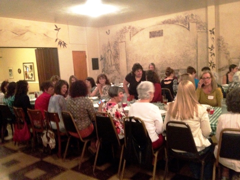 The 'Basque ladies' always celebrate their meetings in a nice atmosphere (Photo: Florence Larraneta Frye)