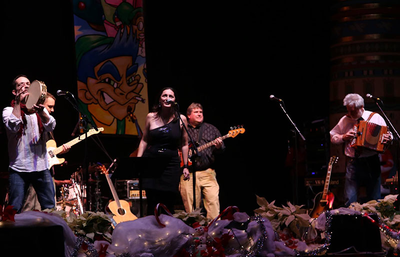 Lisa Corcostegui cree que la banda de Boise puede atraer a un público más joven al evento (Foto: Amuma Says No)