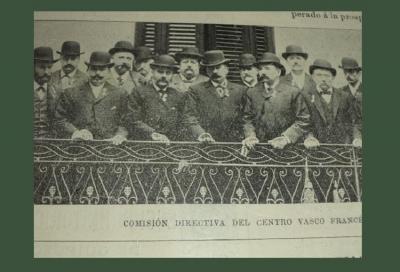 In 1901, when the clubhouse was inaugurated, members of the board wore lapel pins made for the occasion.  The original photo was published in Baskonia. 