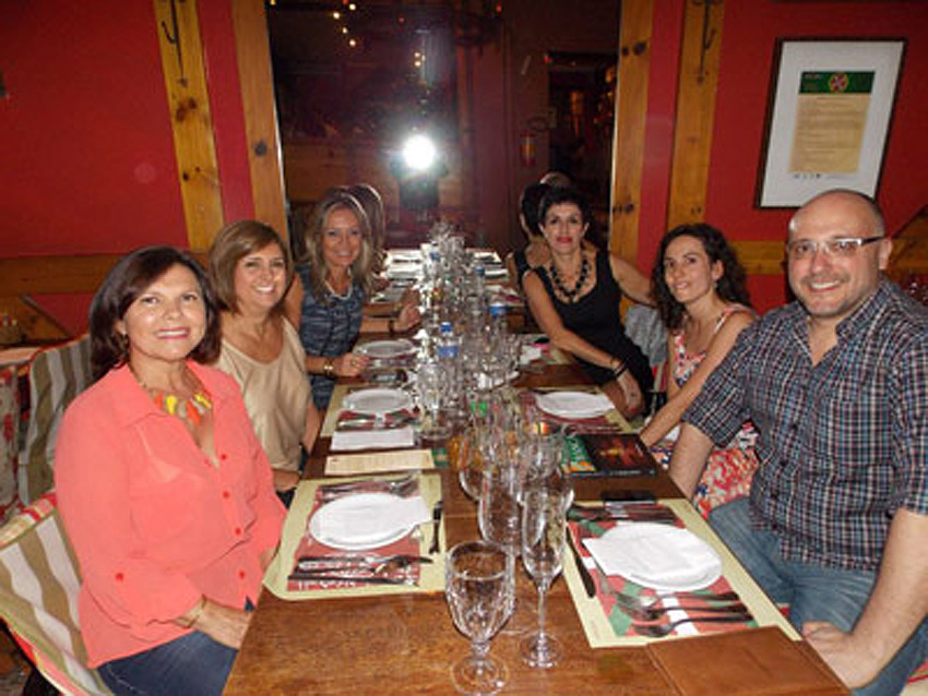 Socios de la Casa Basca Rio Grande do Sul en un encuentro en el restaurante Bazkaria (foto CBRGDS)