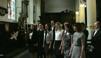 Maite Aguirre directing the BLP choir 
