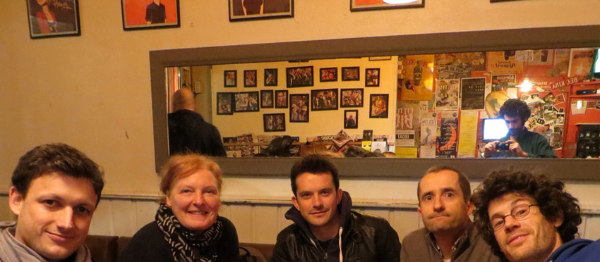 A group of Basque speakers gathers every Wednesday Chez Fred to have a drink and speak Basque (photoBordeaux EE)