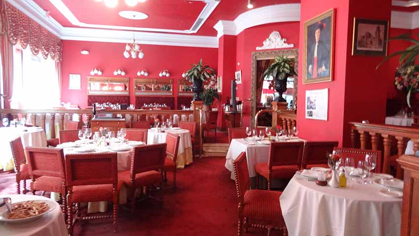 Sala de la Taberna del Alabardero (foto EuskalKultura.com)