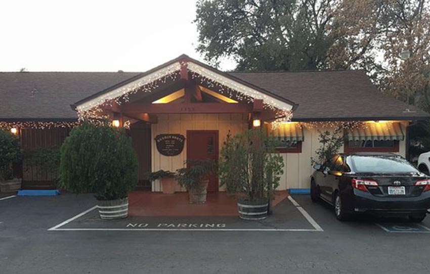 Restaurante vasco Basque Norte en Chico, California (foto BN)