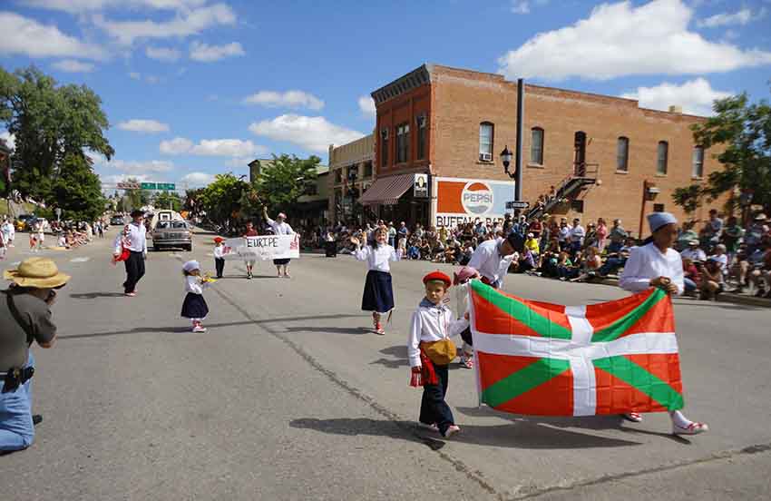 Desfile vasco de Buffalo, Wyoming (foto EuskalKultura.com)