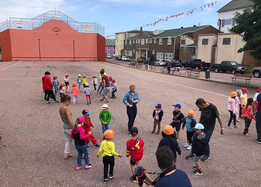 Games and workshops for the txiikis at the 38th edition of the Basque Festival in St Pierre (photoEE and the Pelotazale Association in SPM) 