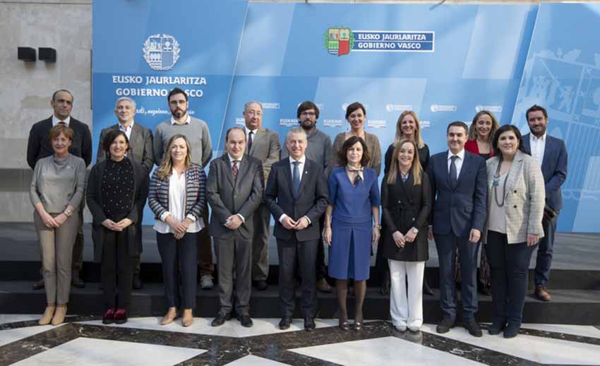 Members of the Relations with Basque Collectivities Abroad Advisory Board at the meeting held February 7, 2020