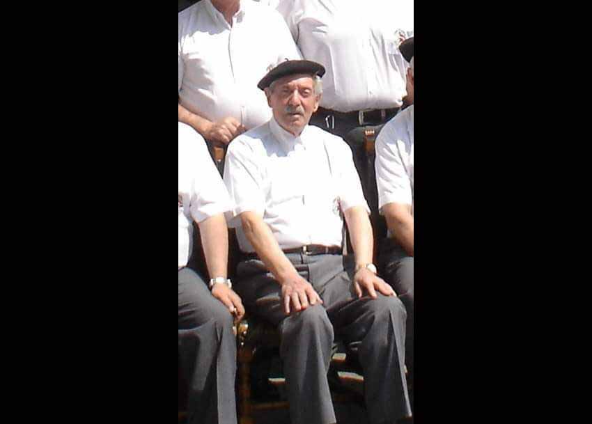 Antonio Andrés Urbieta in a photo taken as a part of the Basque choir in Chile (courtesy of Berriketari – EE) 