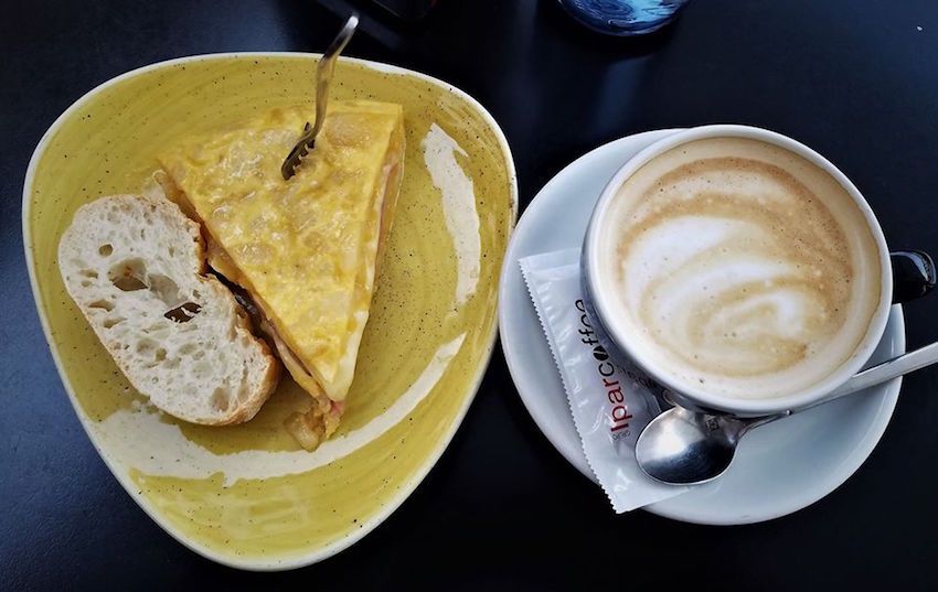 Prepara tu café para compartir una amena charla con jóvenes de la diáspora