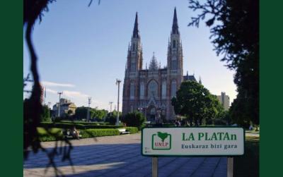 Sigue abierta la inscripción para los cursos de euskera que da el Lectorado de la Universidad de La Plata