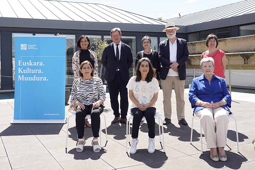 Participantes en la presentación, que se llevó a cabo en Tabakalera de Donostia