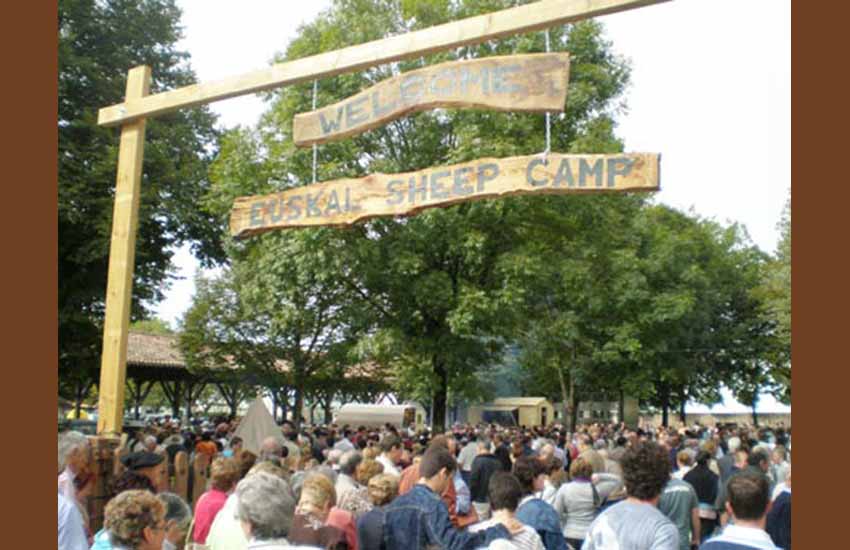 Encuentro y jornada festiva organizada por Euskal Artzainak Ameriketan en 2008 en Elizondo, Valle de Baztan