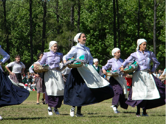 euskal echea fiesta vasca 2012 01