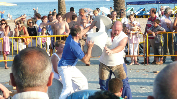 Exhibición de los levantadores de piedra