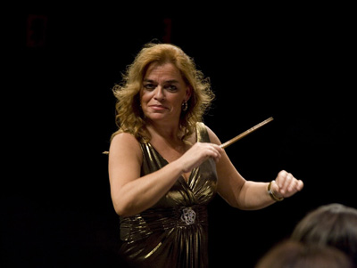 Amagoia Loroño, directora de la Orquesta Sinfónica de Acordeones de Bilbao