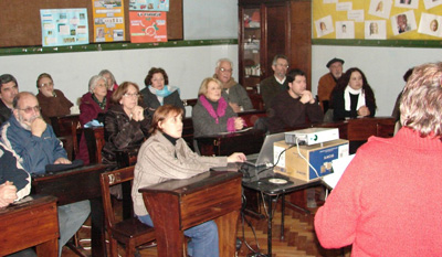 Charla sobre 'Costumbres de vida' en Haize Hegoa de Montevideo, 2008