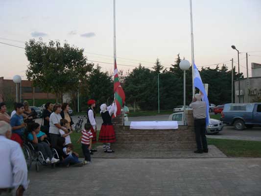 Plaza Gernika de Chivilcoy 2013 02