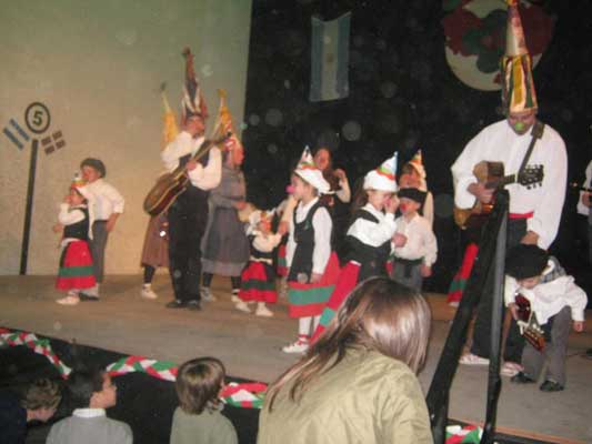 Taller y encuentro de dantzaris en Tandil 2011 03