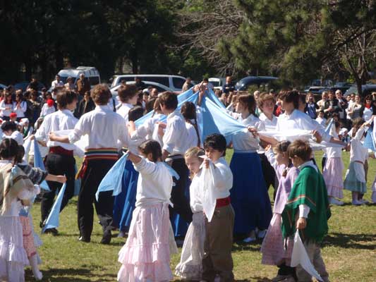 Fiesta Vasca del Bicentenario en Euskal Echea 2010 03