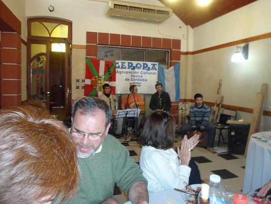 Baietz en almuerzo Gerora 2012 01