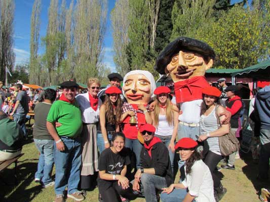 33º Fiesta de Colectividades europeo-argentinas de Bariloche 2012 01