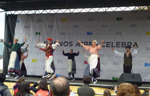 Dia del Inmigrante 2013 Planetario 2013 02