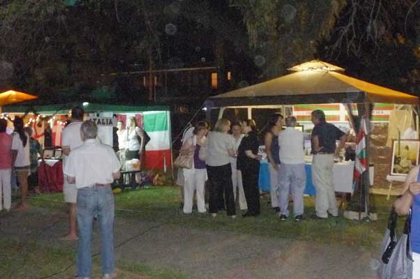 Feria Colectividades en Yerba Buena 2011 01